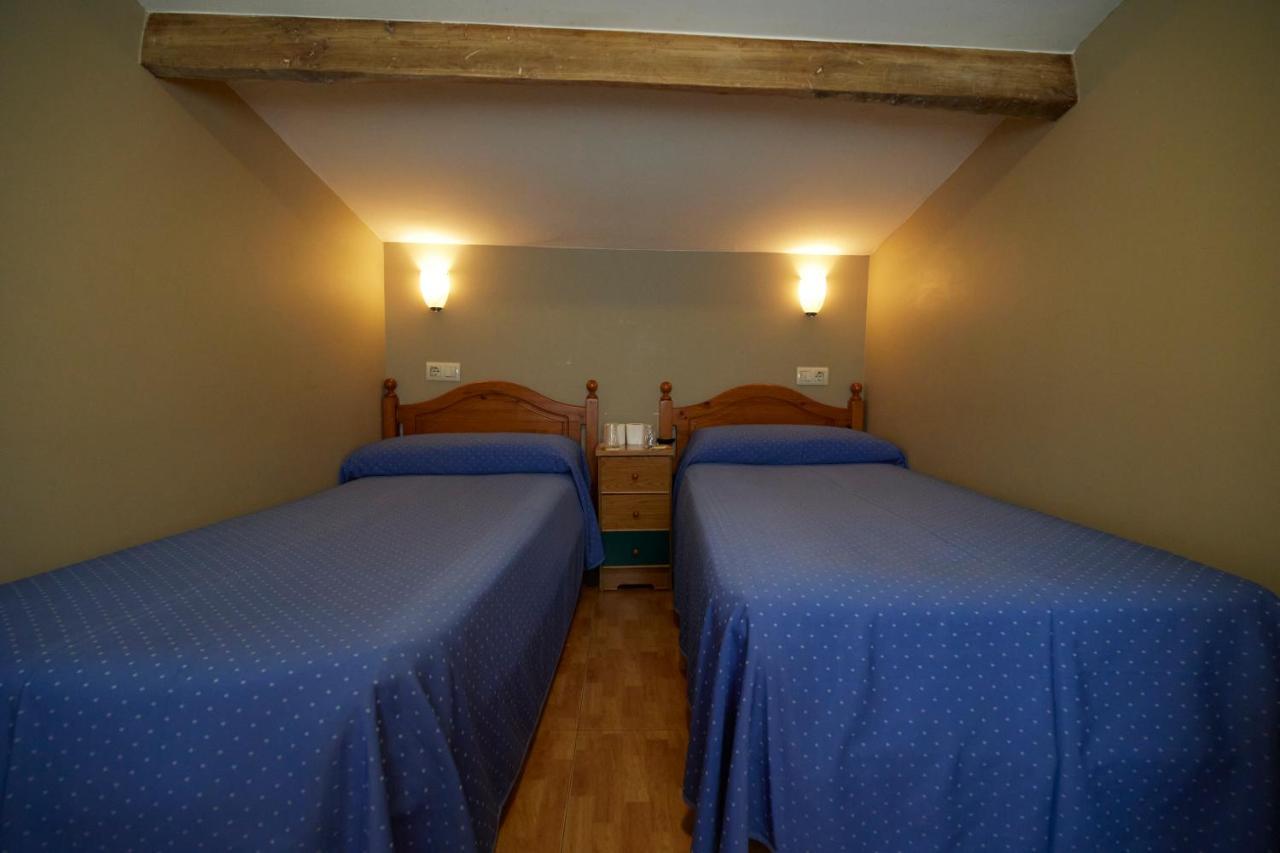 Pension Serafin Aviles Exterior photo